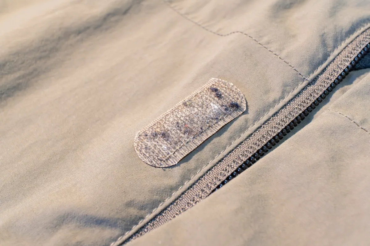 マジックテープのゴミ