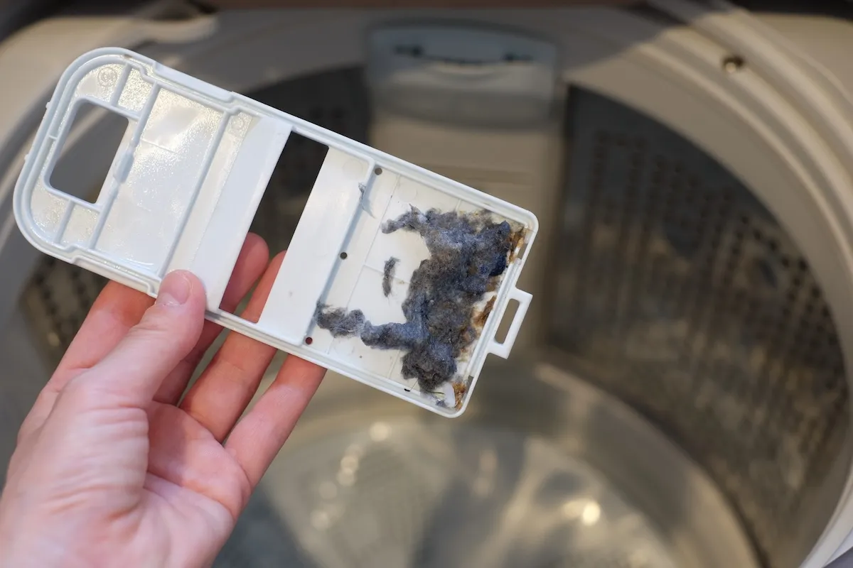 汚れた糸くずフィルター